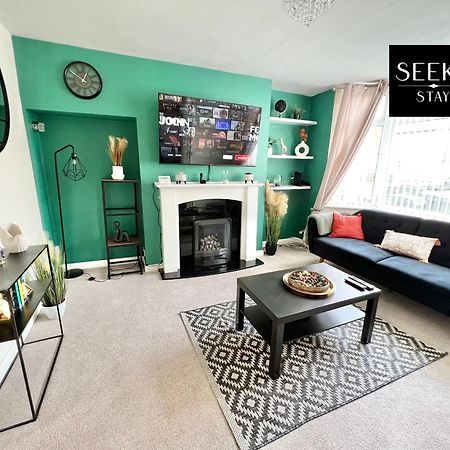 Cosy 2-Bedroom House, Walking Distance Cbs, Ideal For Contractors-Business Stays Coventry Esterno foto